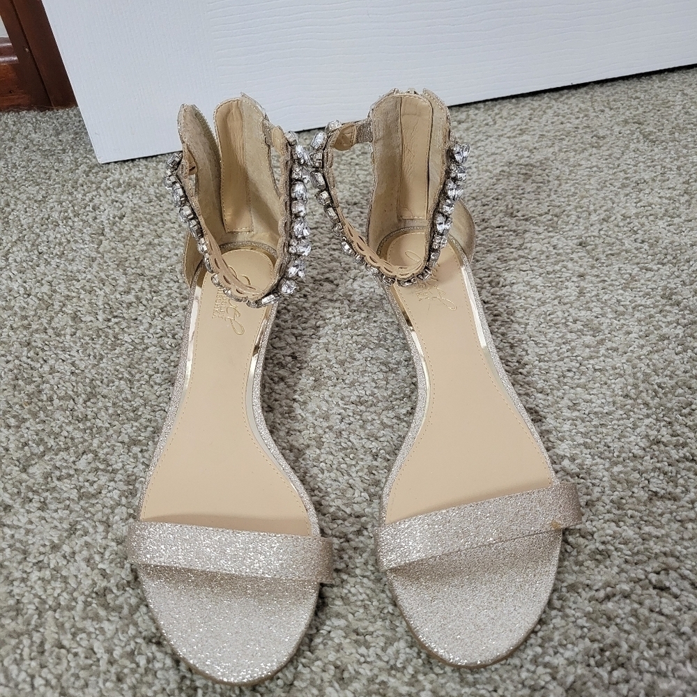Jewel Badgley Mischka Champagne Open Toe Block Heel, Size 7